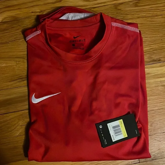 Nike Dri-Fit long sleeve shirt, NWT - Picture 2 of 7
